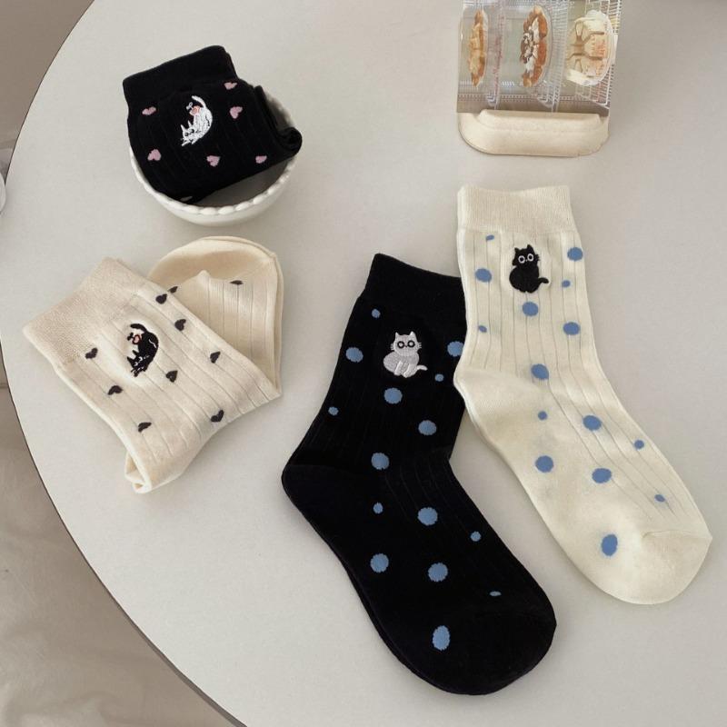 Ladies Spring and Summer New Trend Cartoon Black and White Cat Love Polka Dot Pure Cotton Tube Socks