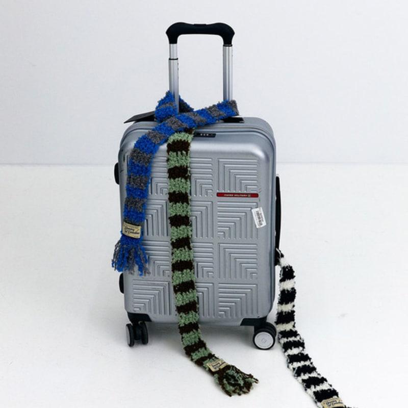 DANCING GRANDMA CURLY STRIPE MUFFLER : BLACK