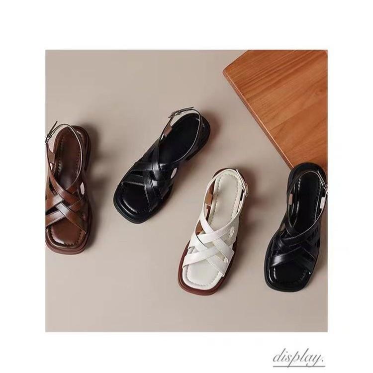 Модные сандалии в стиле ретро, плетеные, лето 2025, новые пляжные туфли с низким каблуком и квадратной головкой, римские сандалии для женщин