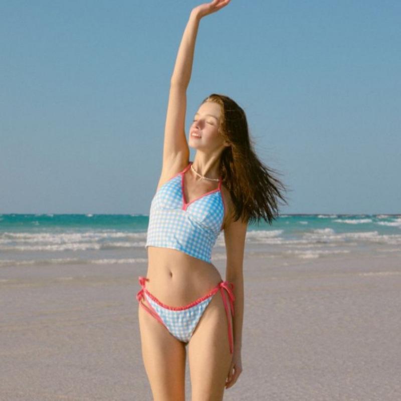 Women's split swimsuit two-piece set sexy low waist small chest hanging neck Huludao ins fashionable small fresh bikini
