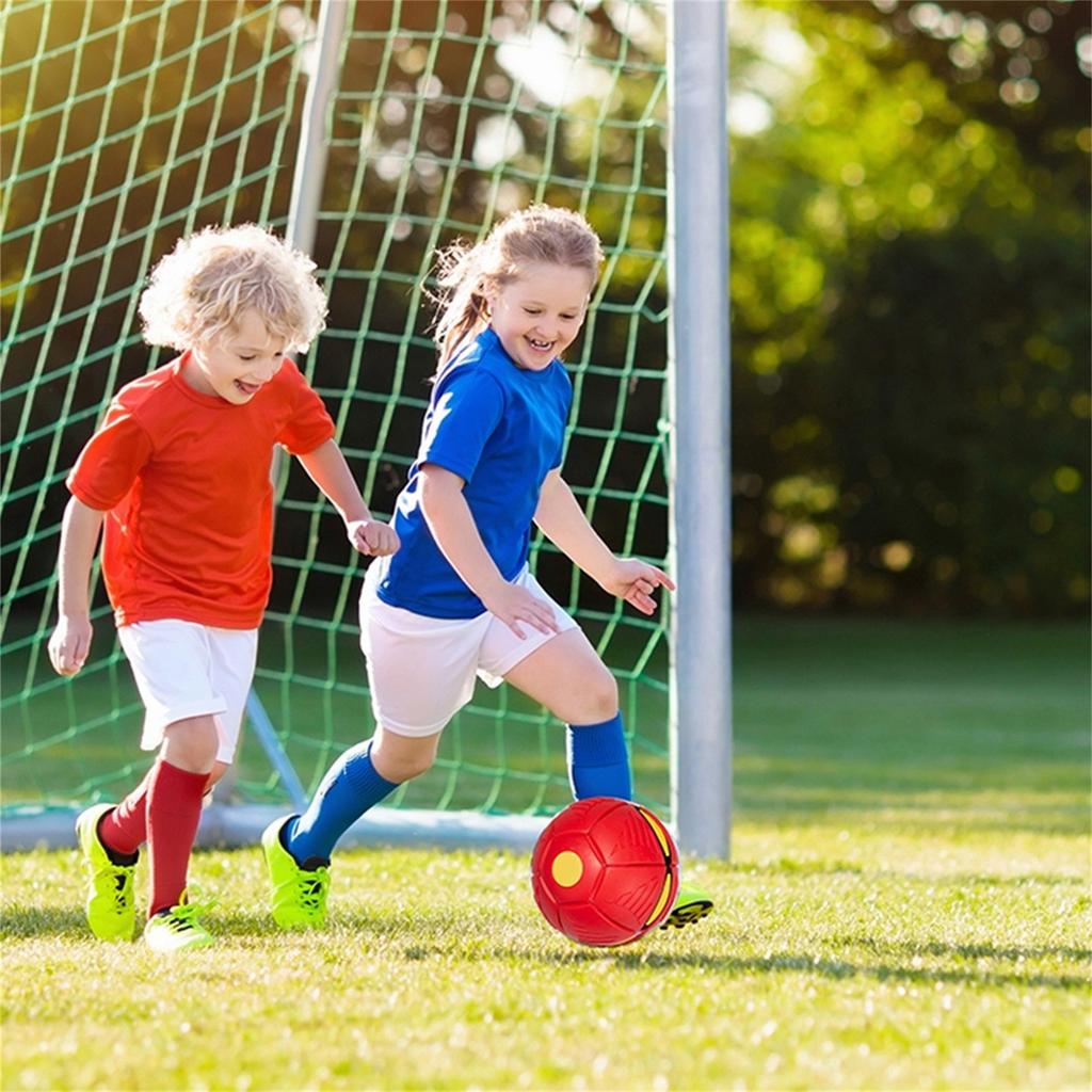 Детский декомпрессионный выхлоп деформирует декомпрессионный шар летающей тарелки