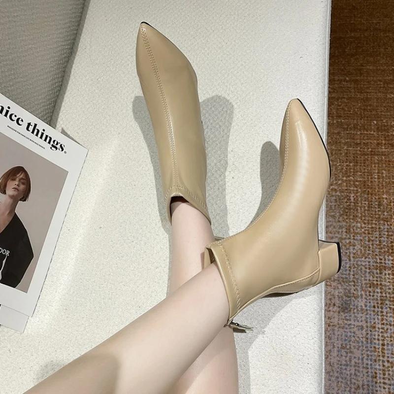 2024 Новые корейские однотонные остроносые короткие ботинки на толстом каблуке с задней молнией для высоких и стройных, короткие ботинки средней высоты каблука для женщин