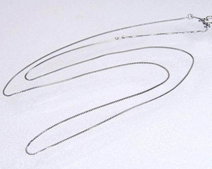 And Me Jewelry Pt850 Platinum Chain Necklace Venetian Type 40cm Regular Size Wrapping [You Box] - 0.45mm [Gift Included] ...