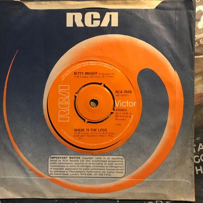 7-дюймовая пластинка БЕТТИ РАЙТ - Где любовь RCA2548 RCA Victor 1975 Великобритания Соул/Фанк Б/У
