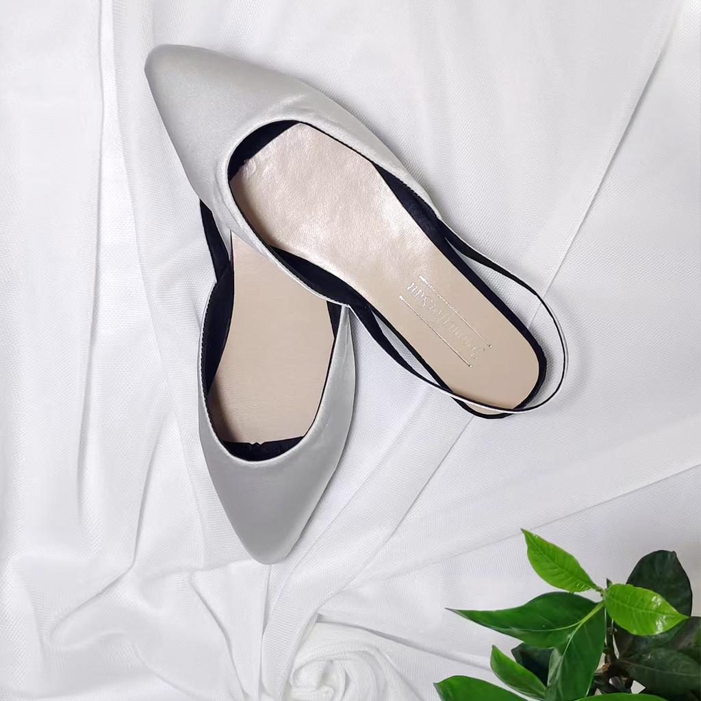 Модная женская весенне-летняя обувь на плоской подошве однотонная с закрытым носком винтажная универсальная повседневная обувь одежда для отпуска