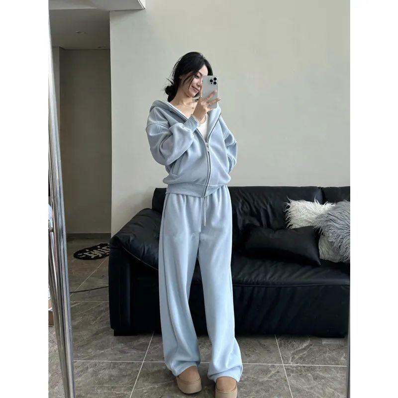 Простой однотонный повседневный спортивный костюм для женщин на осень и зиму, состоящий из куртки с капюшоном и брюк широкого кроя