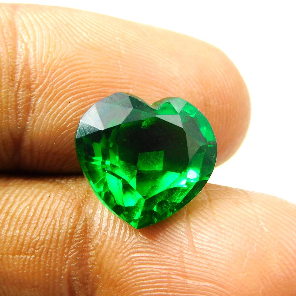 10.30 Ct Stunning Loose Gemstone Green Garnet Natural Heart Cut