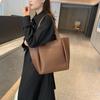 The New Tote Bag Is Fashionable and Simple, Large-capacity Shoulder Bag, Solid Color Handbag, and Female Bag.