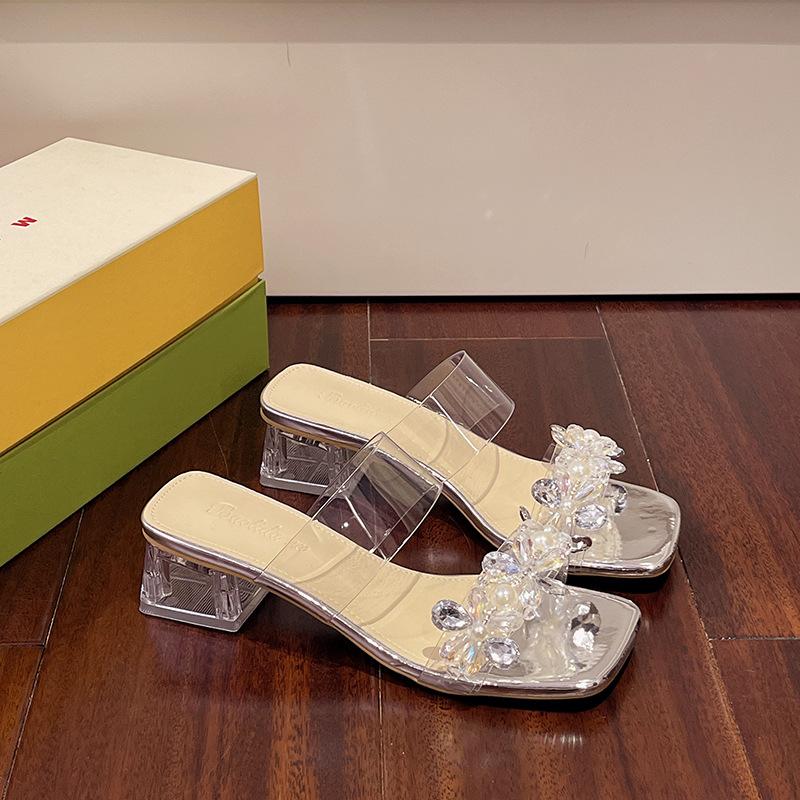 Модные крутые шлепанцы на высоком каблуке женские 2025 весна для улицы новые инкрустированные кристаллами бриллиантами с прозрачными крутыми шлепанцами