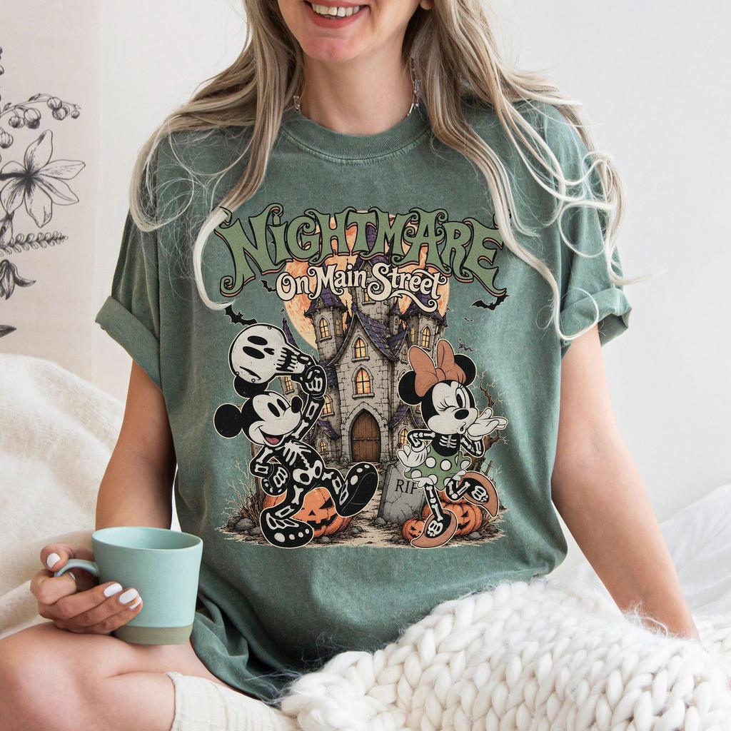 Футболка Nightmare On Main Street, Хэллоуинская футболка с Микки и Минни в виде скелетов, Удобный топ Comfort Colors для поездки в Дисней, Не очень страшный подарок 2026