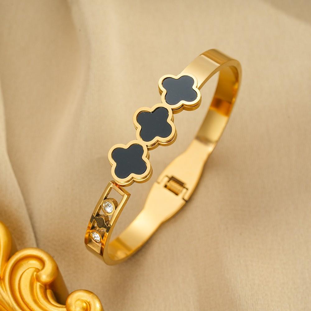 Titanium Steel Fashion Four-leaf Clover Mother-of-pearl Bracelet Spring Opening Lucky Grass Personalized Hand Jewelry