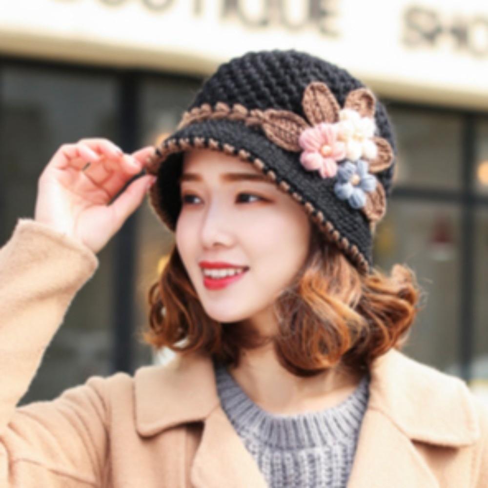 Warm Knitted Bucket Hat Windproof Floral Crochet Hat Vintage Yarn Cloche Hat Winter