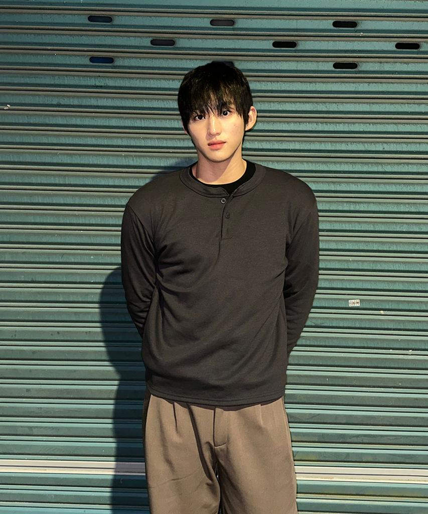 POLYGRAM Стильная полуукороченная футболка-henley с длинным рукавом, washable - Угольный
