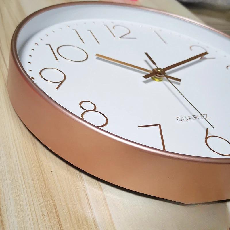 12-дюймовые настенные часы с завода оптом кварцевые часы современные простые пластиковые цифровые часы для гостиной