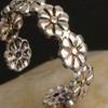 2Pcs Foot Ring Comfortable Alloy Joint Rings with Exquisite Flowers Adjustable Opening Design Electroplated Toe Rings