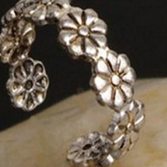 2Pcs Foot Ring Comfortable Alloy Joint Rings with Exquisite Flowers Adjustable Opening Design Electroplated Toe Rings