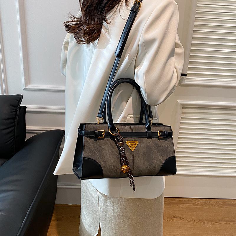 Внешний заказ высококачественная текстура портативная маленькая сумка женская 2025 новая трендовая темпераментная универсальная одноплечевая кроссбоди маленькая квадратная сумка