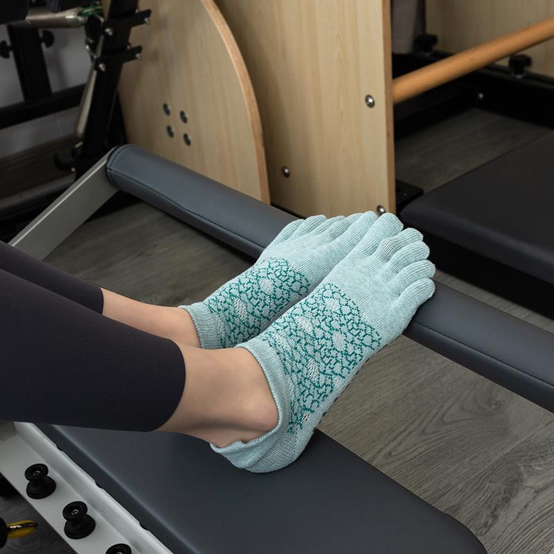Носки ToeSox с открытой спиной, нескользящие, для йоги и пилатеса, с пятью пальцами — всесезонное качество
