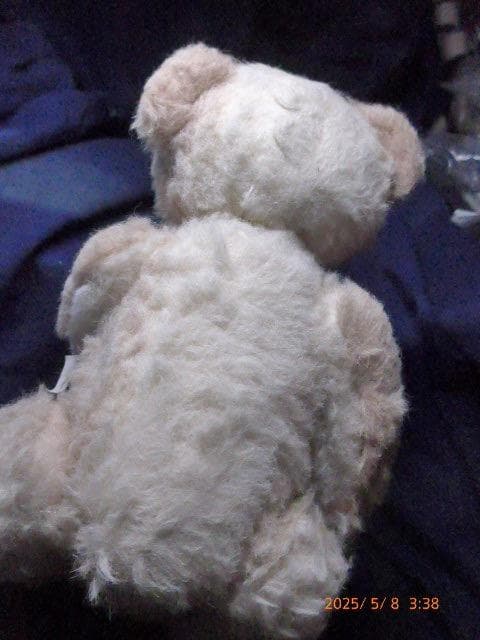 [USED] This is a very rare teddy bear from Nisbe, a long-established British teddy bear manufacturer. It is hard to find.