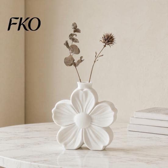 Artistic Decorative Ornament 3D Printed Minimalist Flower Vase, Matte Frosted Vase for Fresh Modern Home Table Decor or Dried Stems,
