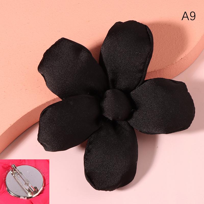 Corsage Brooch Cute Japanese Flower Design Sense Niche Pin Suit Shirt Female Sun Flower Neckline Decoration
