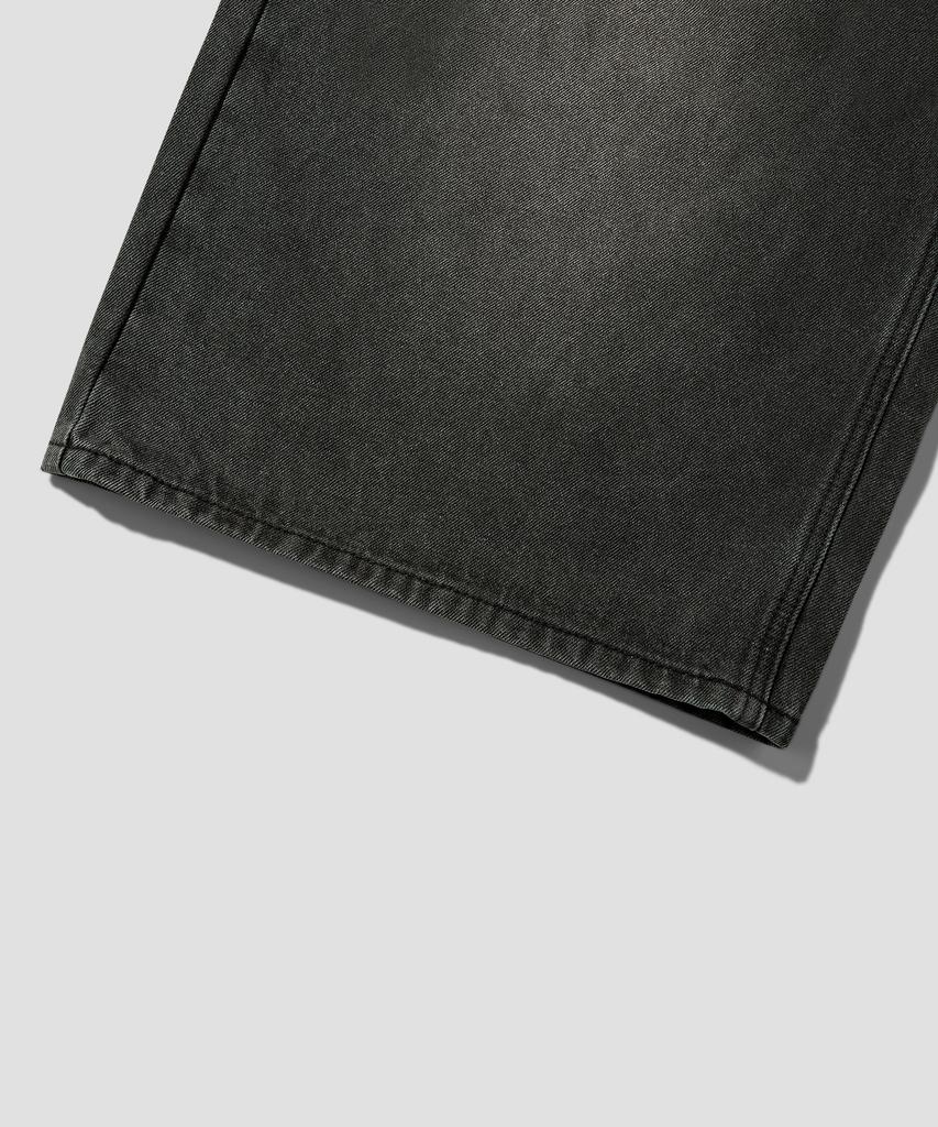 AGOD One-Pleat Wide Slub Washed Denim Bermuda Shorts [Dust Black]