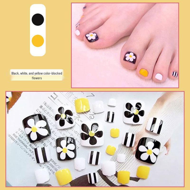 Press-On Toenail Art: Finished Nail Pieces and Wearable Patches