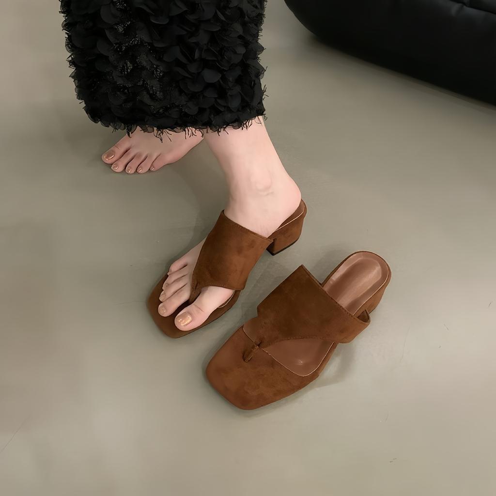 Women's Flip-flops Women's Summer Wear New Temperament Suede Fairy Style Retro Design Thick Heel Toe Sandals