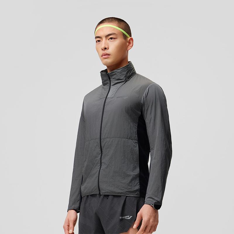 Men's Saucony Jackets & Coats Men's Silver Black
