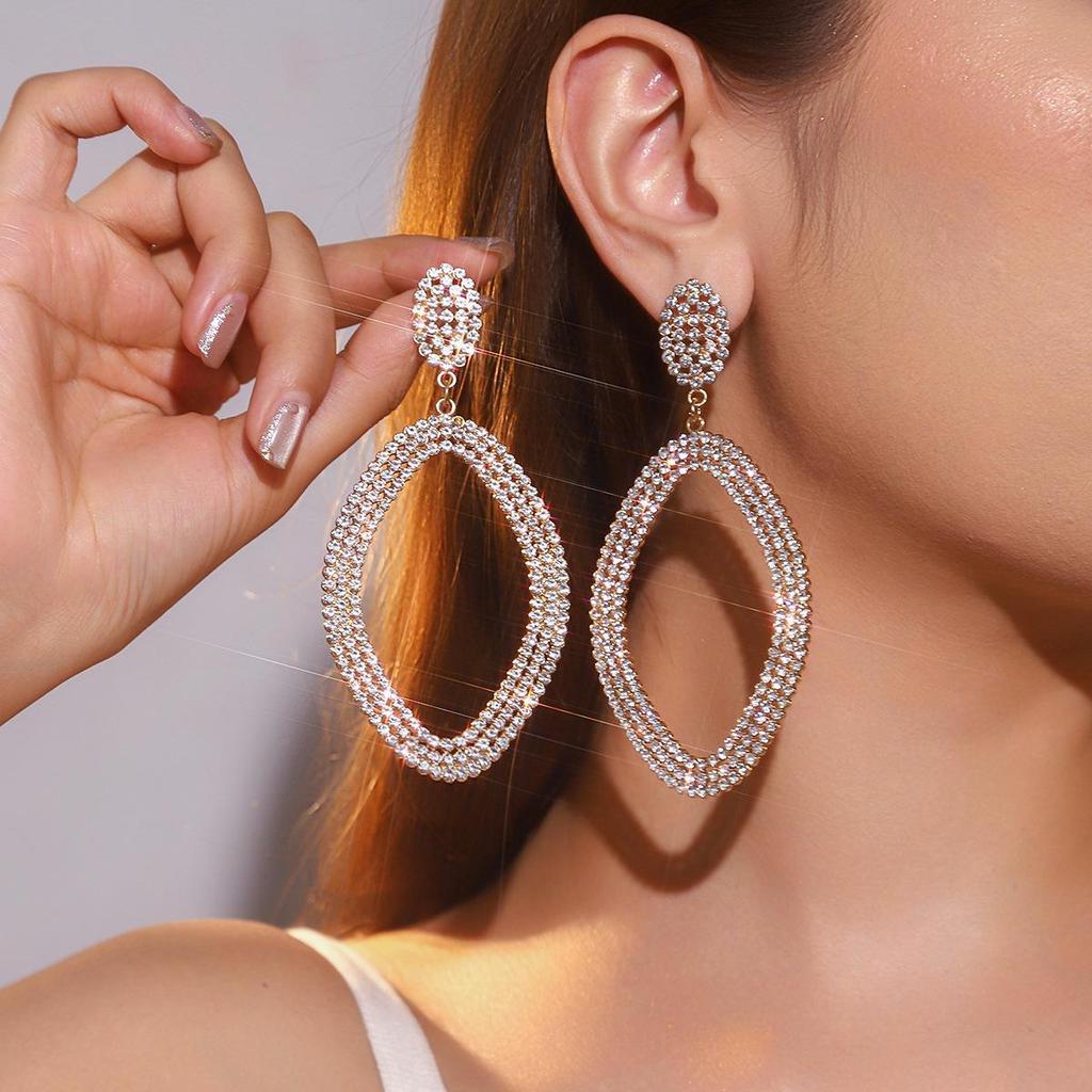 Luxury Zircon Tassel Earrings: High-End Flash Rhinestone Dangle for Elegant Women's Fashion