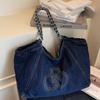 2025 осень новая большая сумка-тоут женская сумка на одно плечо высокая ценность нишевая модная джинсовая большая портативная сумка