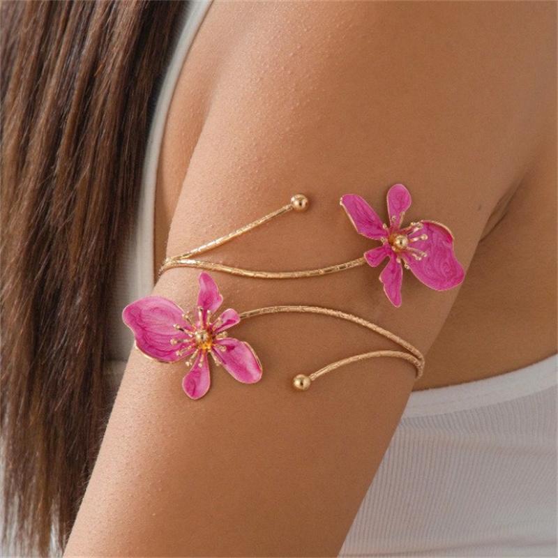 Vintage Elegant Gold Color Floral Arm Cuff Bangle for Women Trendy Adjustable Spiral Upper Arm Bracelet Summer Beach Jewelry