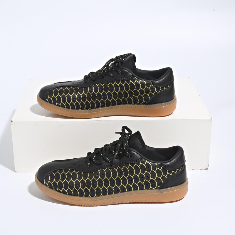 Fashion Large Size Flat Shoes Four Seasons Round Head Front Lacing Soft Sole Anti-slip Wear-resistant Low-top Shoes 35-43