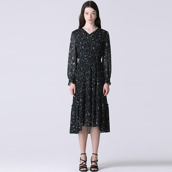  She S Miss Высококачественное романтическое плиссированное платье с V-образным вырезом