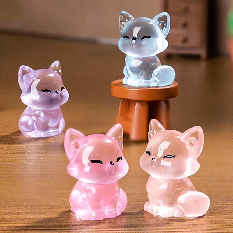 5Pcs Creative Cute Luminous Fox Animal Ornament Cartoon Mini Room Ornament Accessories Kawaii Desktop Resin Ornament Gifts