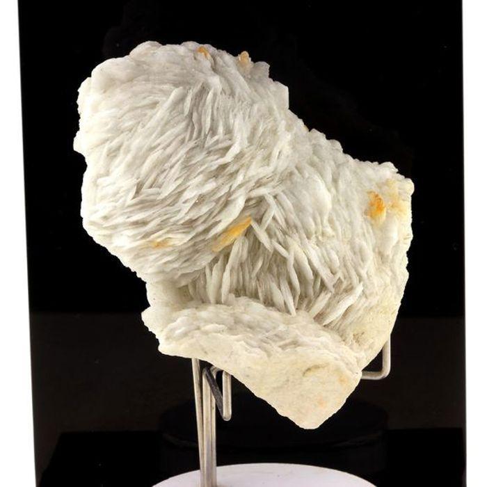 Pierres et Minéraux. Baryte. 1484.50 ct. Les Cèdres mine, Montdardier, Gard, France.