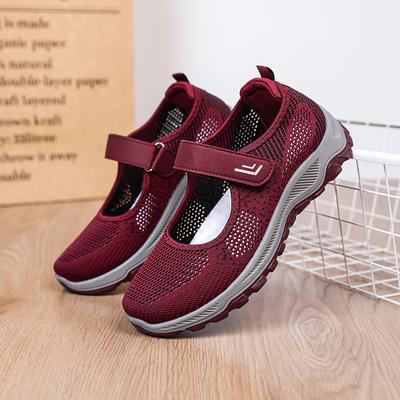 2024 Летняя женская обувь с круглым носком, танцевальная фитнес-обувь, бесплатная доставка, элегантная женская обувь на низком каблуке для мам с мягкой подошвой