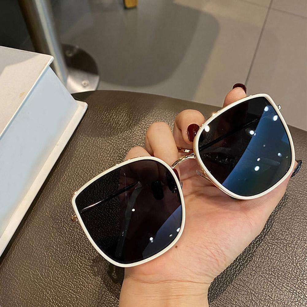 Trend Square Sunglasses Women Vintage Oversized Sun Glasses Brand Designer Fashion Outdoor UV4 Sunglasses Vintage