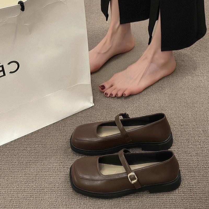 Мэри Джейн туфли с мелким вырезом на плоской подошве с квадратным носком маленькие кожаные туфли женские новая обувь лето с юбкой