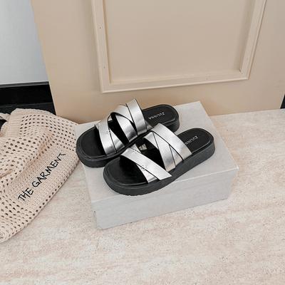 Женская обувь – Шлепанцы и вьетнамки