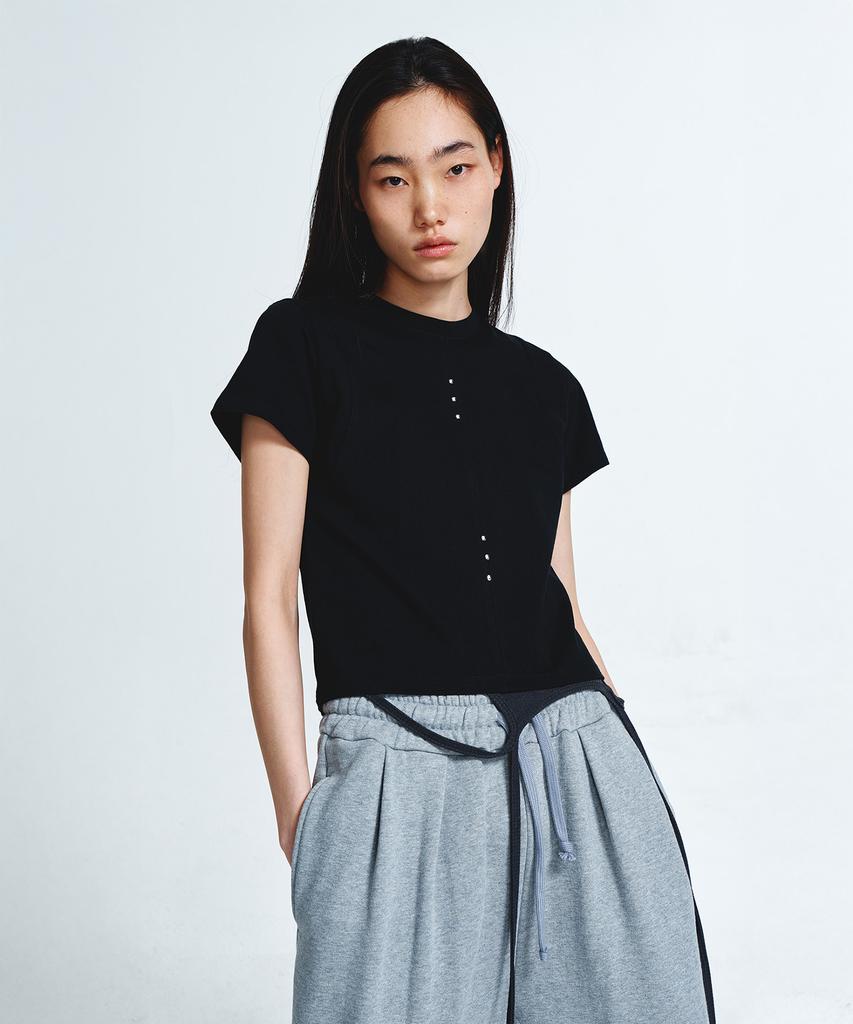 DEINET Metal Detail T-Shirt In Black