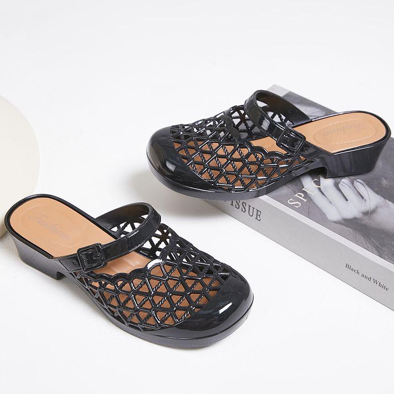 New Hollowed Out Baotou Slippers for Fashionable Outerwear Non Slip Lightweight Square Heel Versatile Cool Slippers for Women In Summer