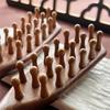 Золотой Сандаловый Деревянный Гребень с Длинной Ручкой Массажный Гребень Меридианный Массаж Головы Кожи Головы Гребень из Массива Дерева Гребень с Крупными Зубьями Массаж Акупунктурных Точек