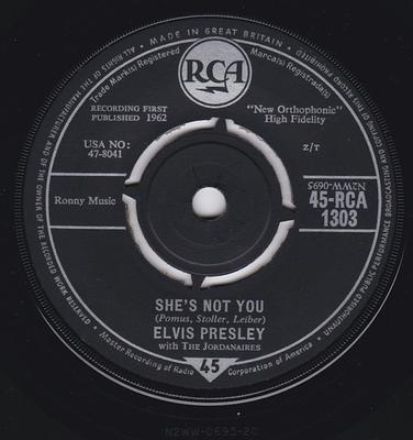 7-дюймовая пластинка ЭЛВИС ПРЕСЛИ, THE JORDANAIRES - She's Not You 45RCA1303 RCA 1962 UK Рок Б/У