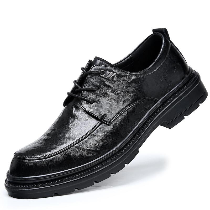Высококачественные мужские кожаные туфли с мягкой подошвой, официальная деловая одежда 2025, новые черные, усиливающие цвет кожаные повседневные свадебные туфли для жениха, мужские
