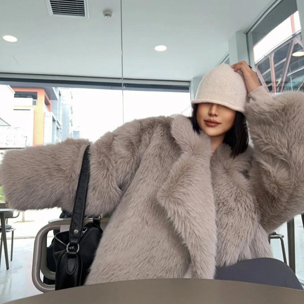 Fashionable Street Style Fox Fur Coat Loose Suit Collar Medium Long Imitation Fur Coat for Women Autumn-winter Fur Overcoat