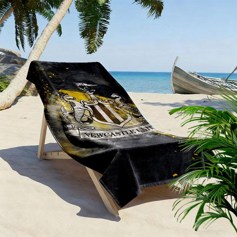 NUFC logo Print Beach Towel, Large Soft Quick Dry Towel for Beach Camping Swimming