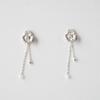 MERRYMOTIVE [Silver] Bright flower and drop chain earring