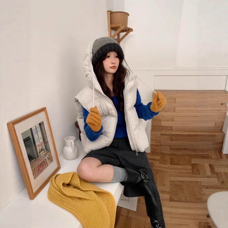 Маленький свободный короткий милый пуховый хлопковый жилет с капюшоном женский осенне-зимний новый пуховый хлопковый жилет