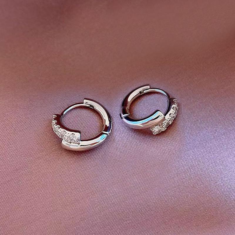 Изысканные циркониевые минималистичные каффы и серьги-кольца в стиле легкой роскоши - Модные, универсальные женские серьги в холодном стиле